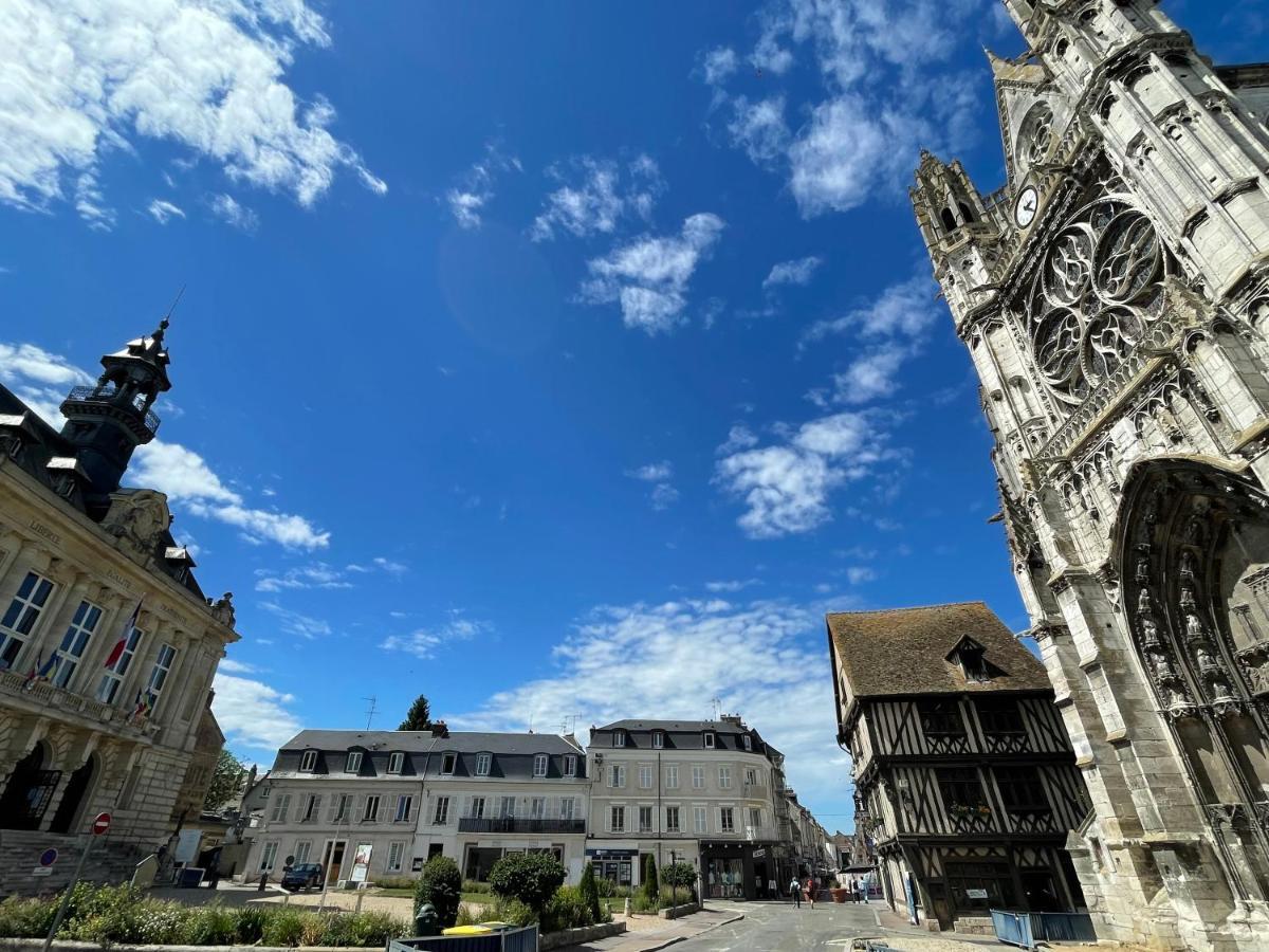 Loft Climatise Avec Verriere Apartment Vernon (Eure)